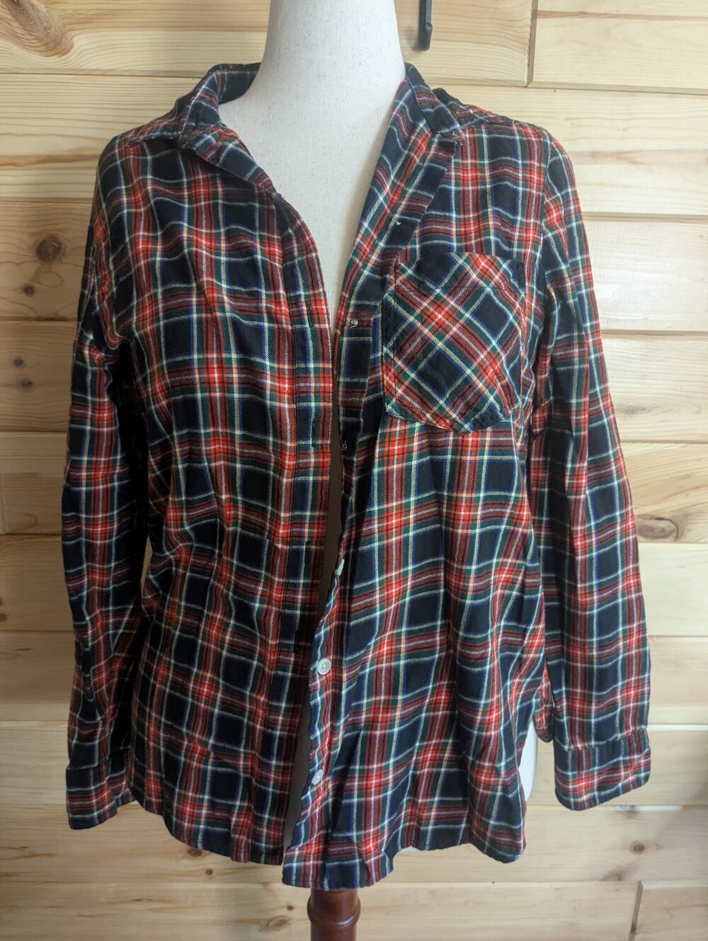 Old Navy Large Plaid Red Multicolor Button Down Shirt